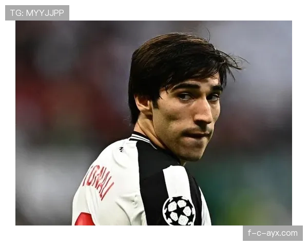 托纳利精准传球策动快攻，状态回勇尽显中场核心风采