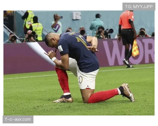 姆巴佩闪耀2018世界杯：青春风暴助法国队登顶